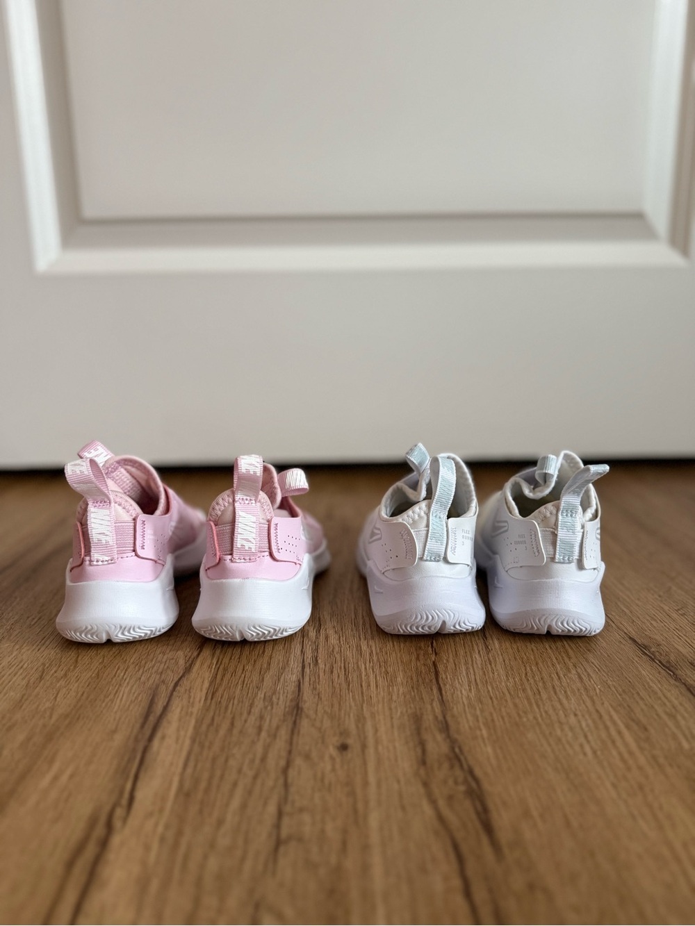 NIKE • size 7c & 8c • Kid’s Flex Runner 3 Lot Pink and White Sneakers - Picture 5 of 6